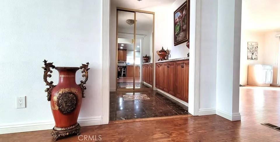 1919 W coronet #89, Anaheim, CA 92801