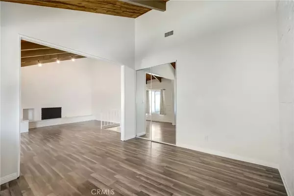 Yorba Linda, CA 92886,5060 Lakeview Avenue #27