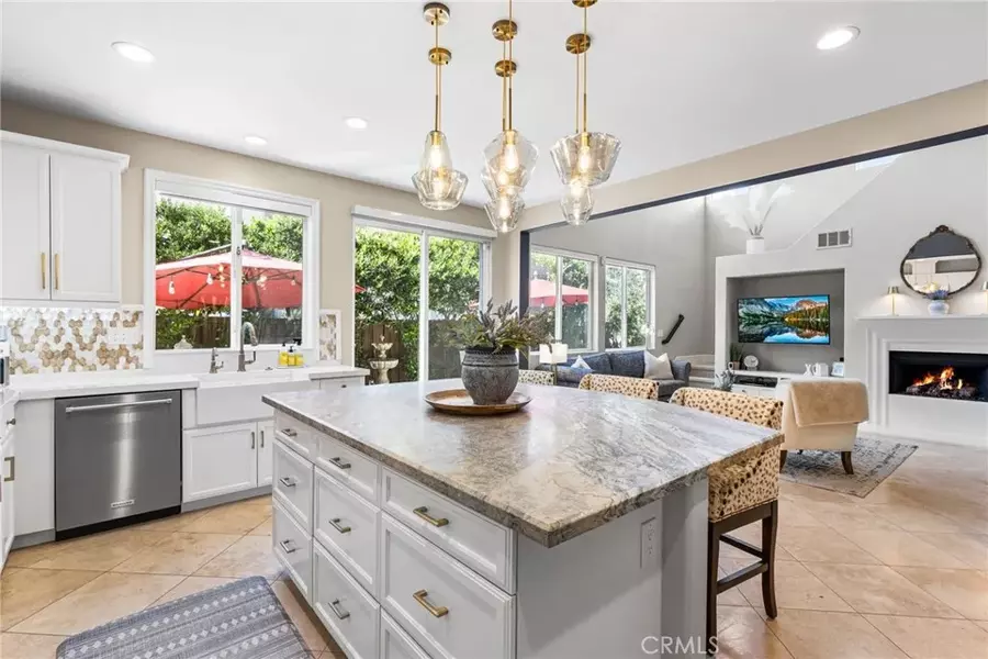 253 W Tulip Tree, Orange, CA 92865