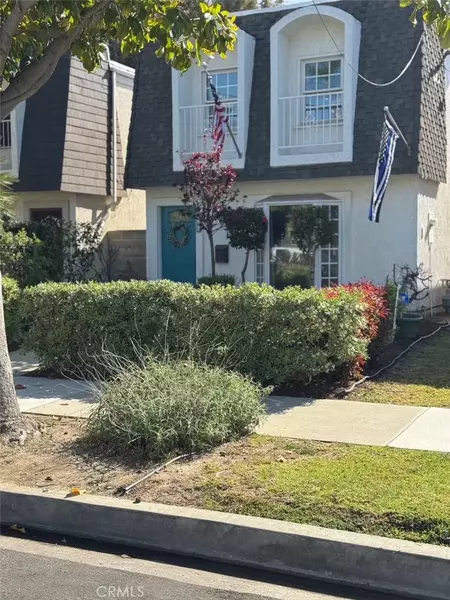 344 Ultimo Avenue, Long Beach, CA 90814