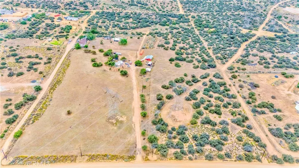 Phelan, CA 92371,8288 White Road