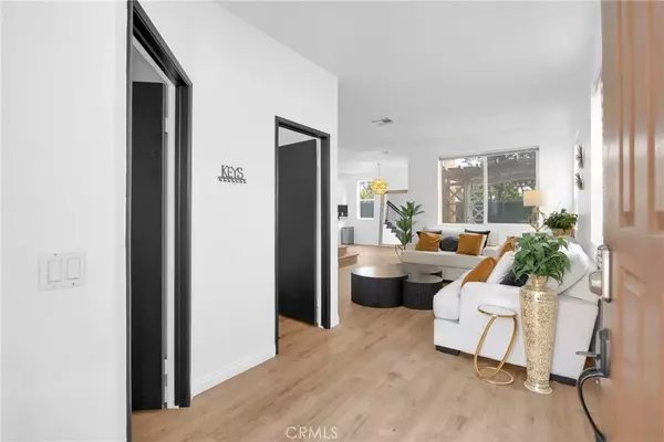 Signal Hill, CA 90755,2216 Jeans Court