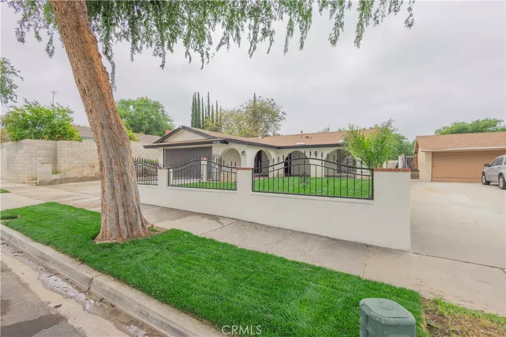 Corona, CA 92879,3456 Crownsworth Street