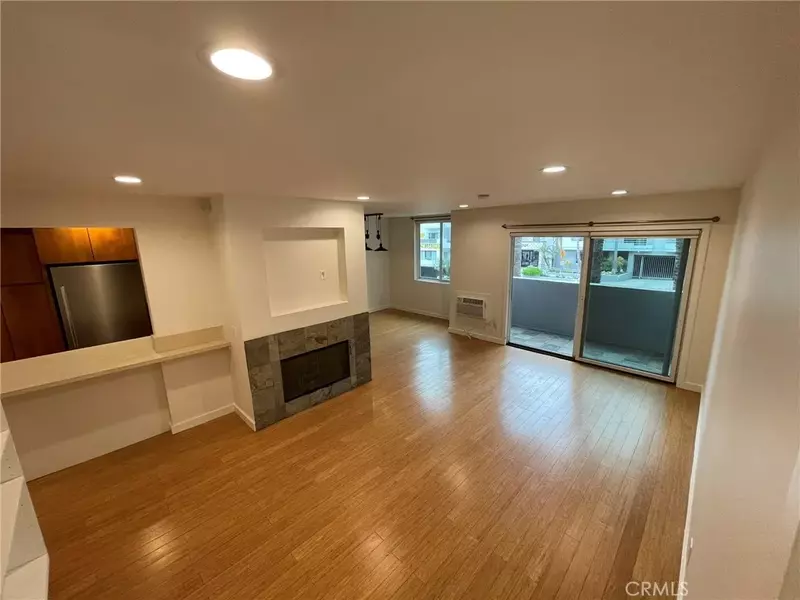 1124 N La Cienega Boulevard #202, West Hollywood, CA 90069