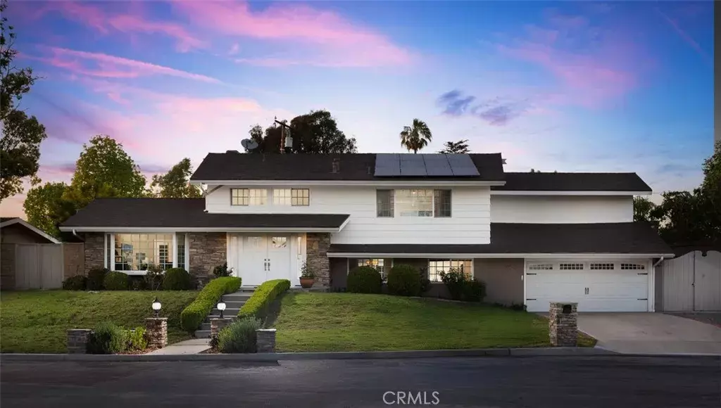 18361 Rainier Dr., North Tustin, CA 92705