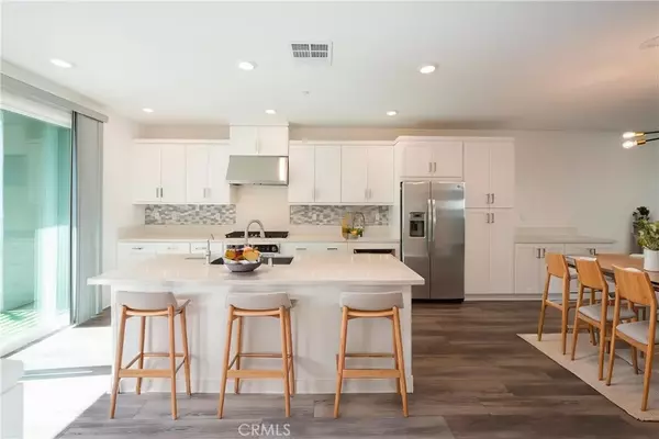 Tustin, CA 92782,159 Waypoint