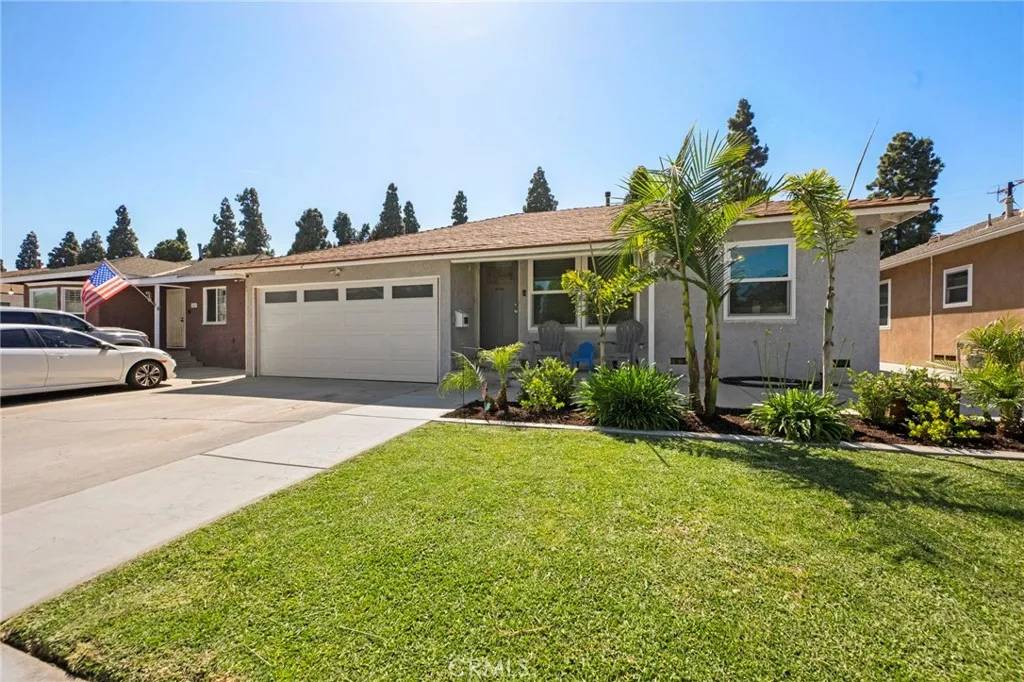 4855 Pearce Avenue North,  Long Beach,  CA 90808