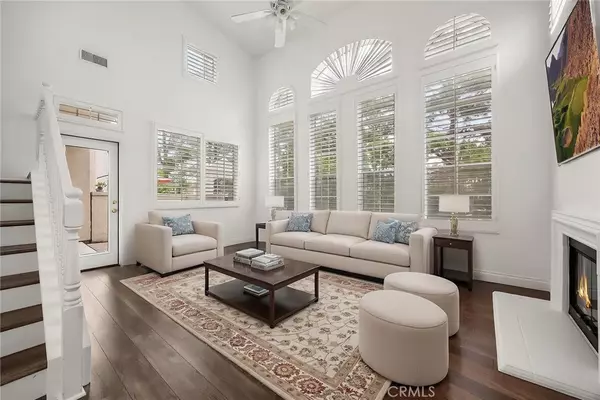 Rancho Santa Margarita, CA 92688,3 Tierra Plano