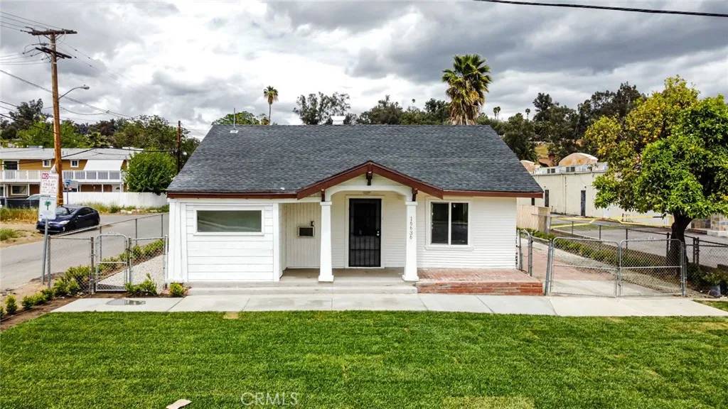 Lake Elsinore, CA 92530,16636 Lakeshore Drive