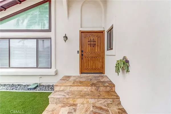 La Habra, CA 90631,1320 Lakeview Avenue