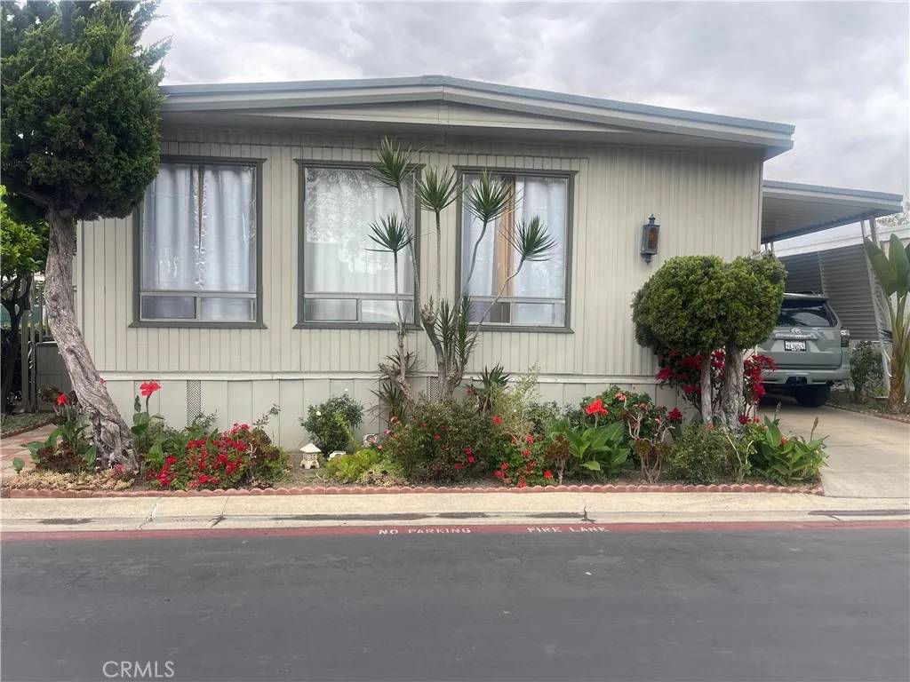 12861 West #104, Garden Grove, CA 92840