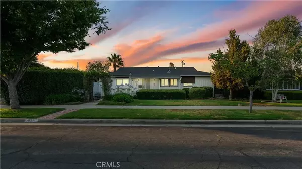 Corona, CA 92882,927 Alta Loma Drive
