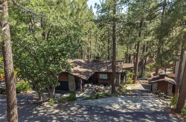 Wrightwood, CA 92397,996 Eagle Road