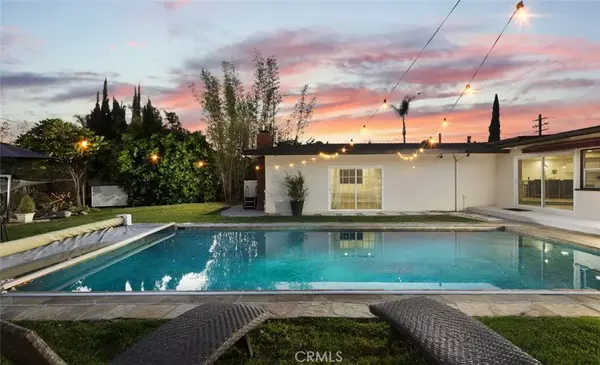 North Tustin, CA 92705,1024 SE Skyline Dr.