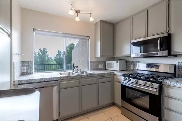 Porter Ranch, CA 91326,11449 Tampa Avenue #139