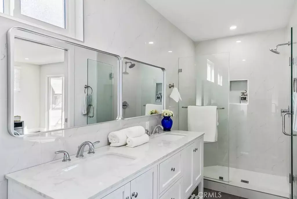 Huntington Beach, CA 92646,19361 Brookhurst #184