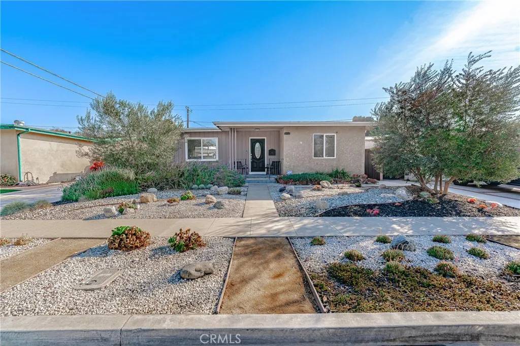 2750 Fanwood Avenue, Long Beach, CA 90815
