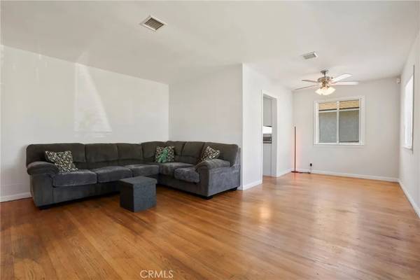 Lakewood, CA 90713,4729 Albury Avenue