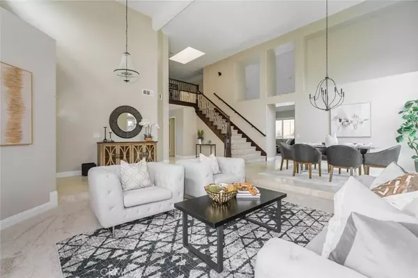 Yorba Linda, CA 92887,24661 Las Patranas