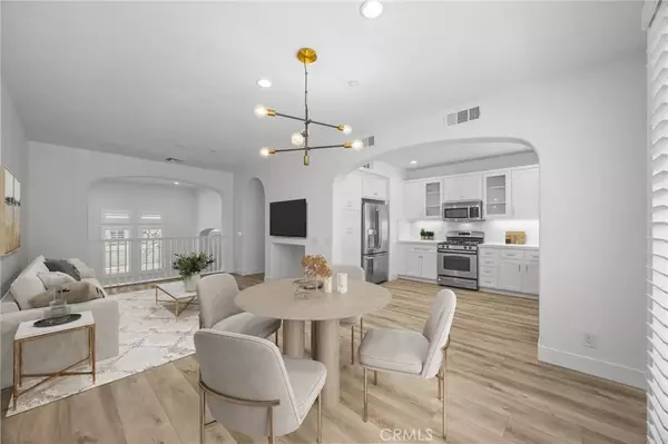 Corona, CA 92883,4436 OWENS #105