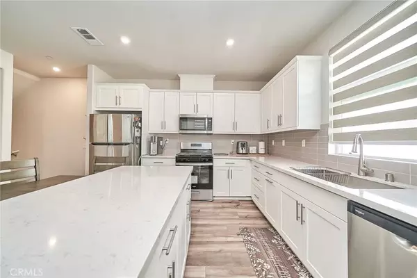 Covina, CA 91722,163 Dove Landing