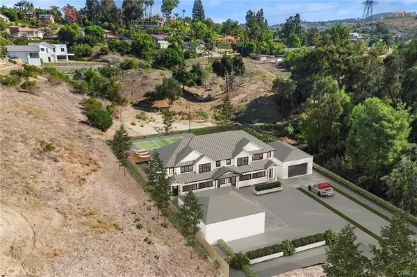 Anaheim Hills, CA 92808,7583 Country Hill