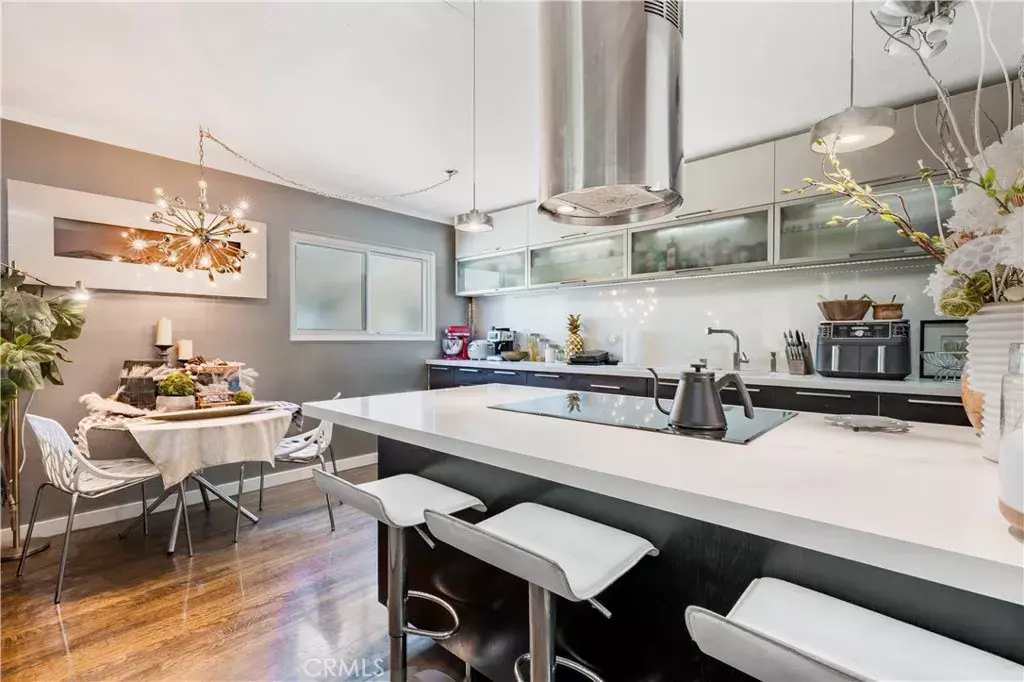 Long Beach, CA 90814,360 Obispo Avenue #15