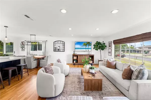 North Tustin, CA 92705,13402 Wheeler