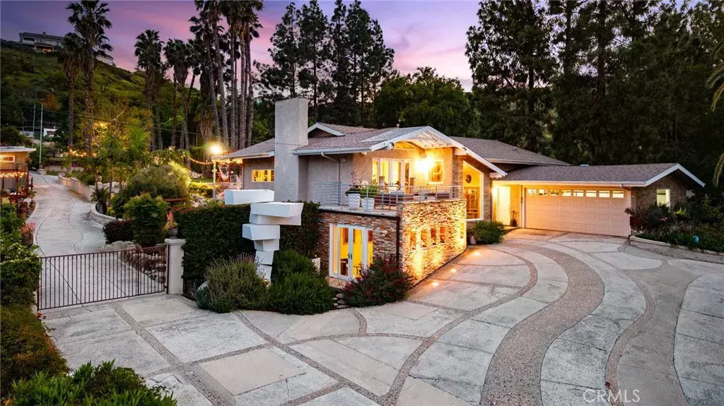 11107 S Meads Avenue, Orange, CA 92869