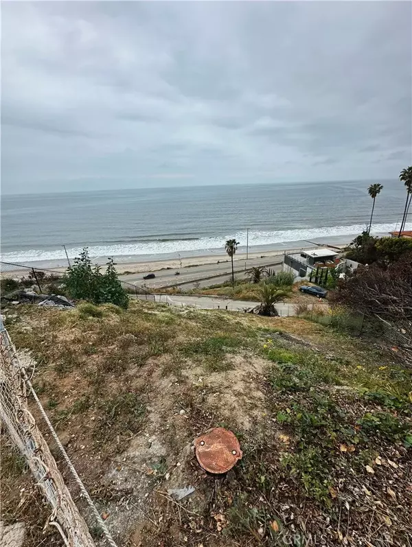 Pacific Palisades, CA 90272,17630 Posetano