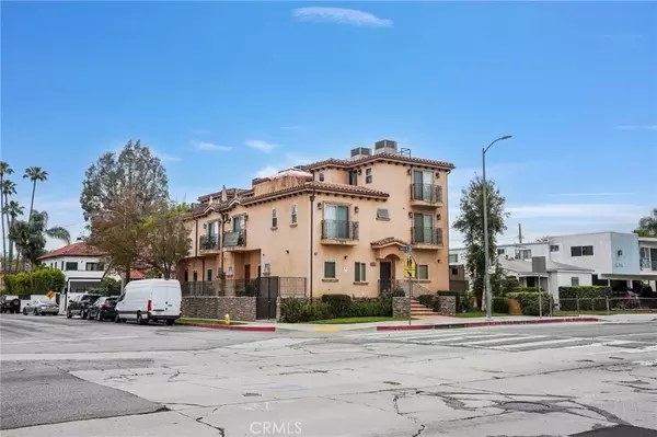 14702 Magnolia Boulevard #104, Sherman Oaks, CA 91403