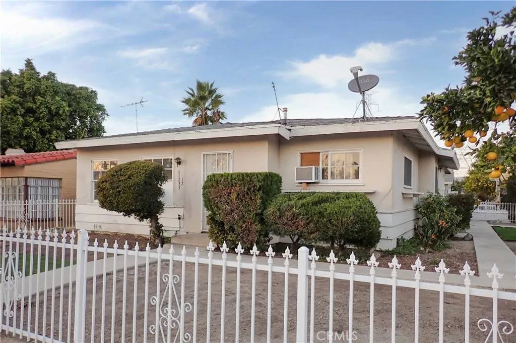 North Hollywood, CA 91606,11233 Victory Boulevard