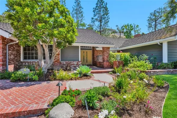 North Tustin, CA 92705,1821 Overview Circle