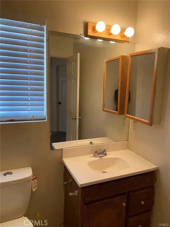 Lancaster, CA 93535,2644 Mora Court