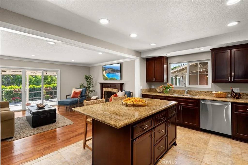 Yorba Linda, CA 92886,4571 Mimosa Drive