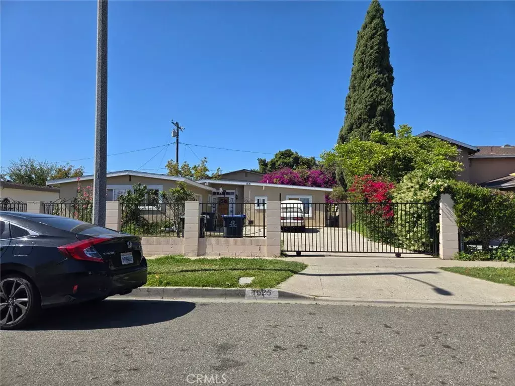 Santa Ana, CA 92703,1525 Richland Avenue