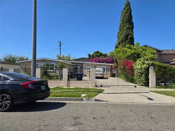 1525 Richland Avenue, Santa Ana, CA 92703