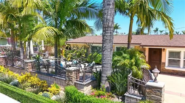 2018 Anaheim Avenue, Costa Mesa, CA 92627