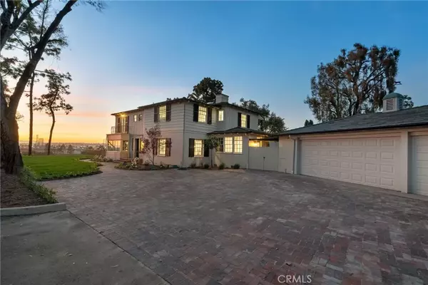 Long Beach, CA 90807,525 W Devon Place