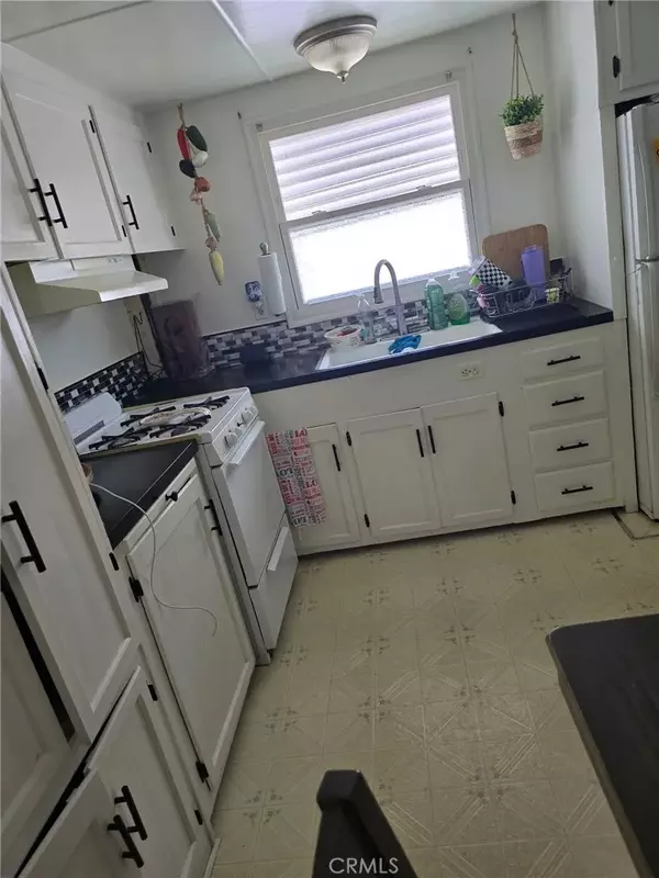 Pomona, CA 91767,402 Foothill #67