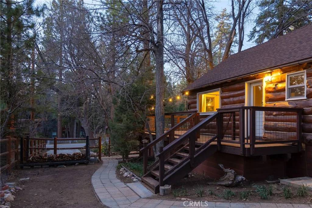 Big Bear Lake, CA 92315,42721 Willow Avenue