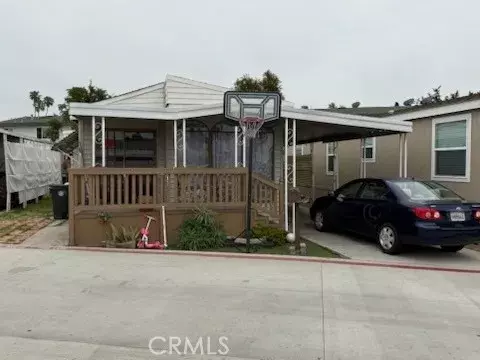 Tustin, CA 92780,124 E Balboa