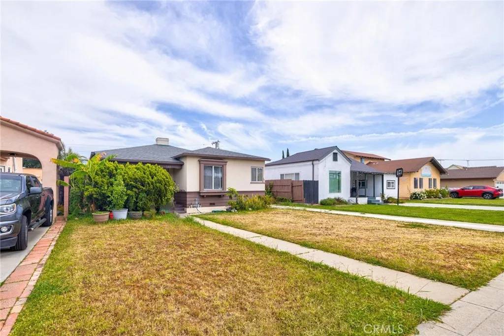 Montebello, CA 90640,140 N Greenwood Avenue