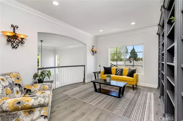 Los Alamitos, CA 90720,3232 Brimhall Dr