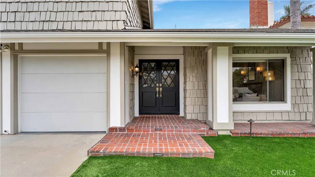 Irvine, CA 92604,15061 Glass Circle