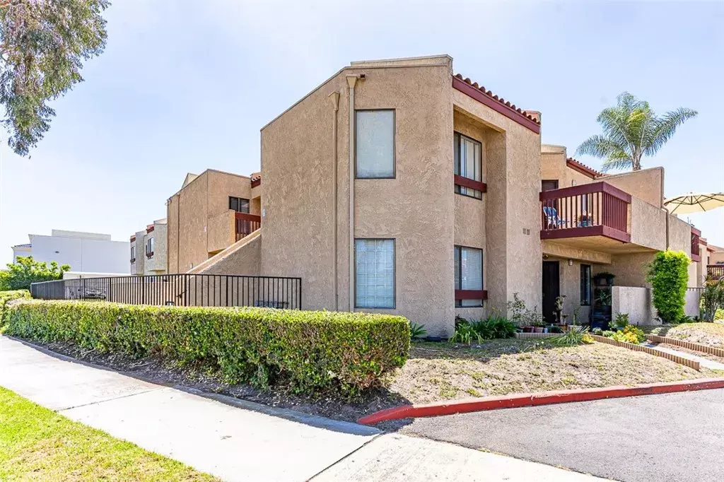 Garden Grove, CA 92844,13100 Gilbert Street #28