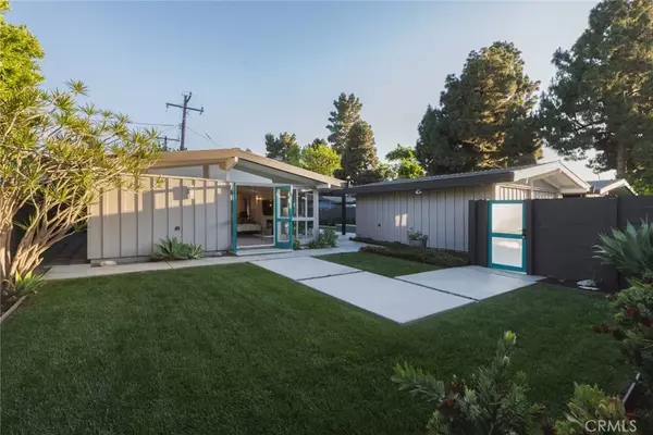 Long Beach, CA 90808,7134 E Rosebay Street