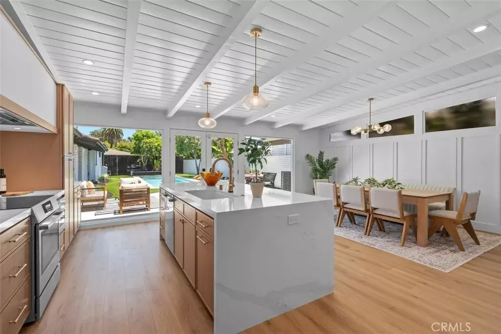 Long Beach, CA 90807,3830 Cedar Avenue