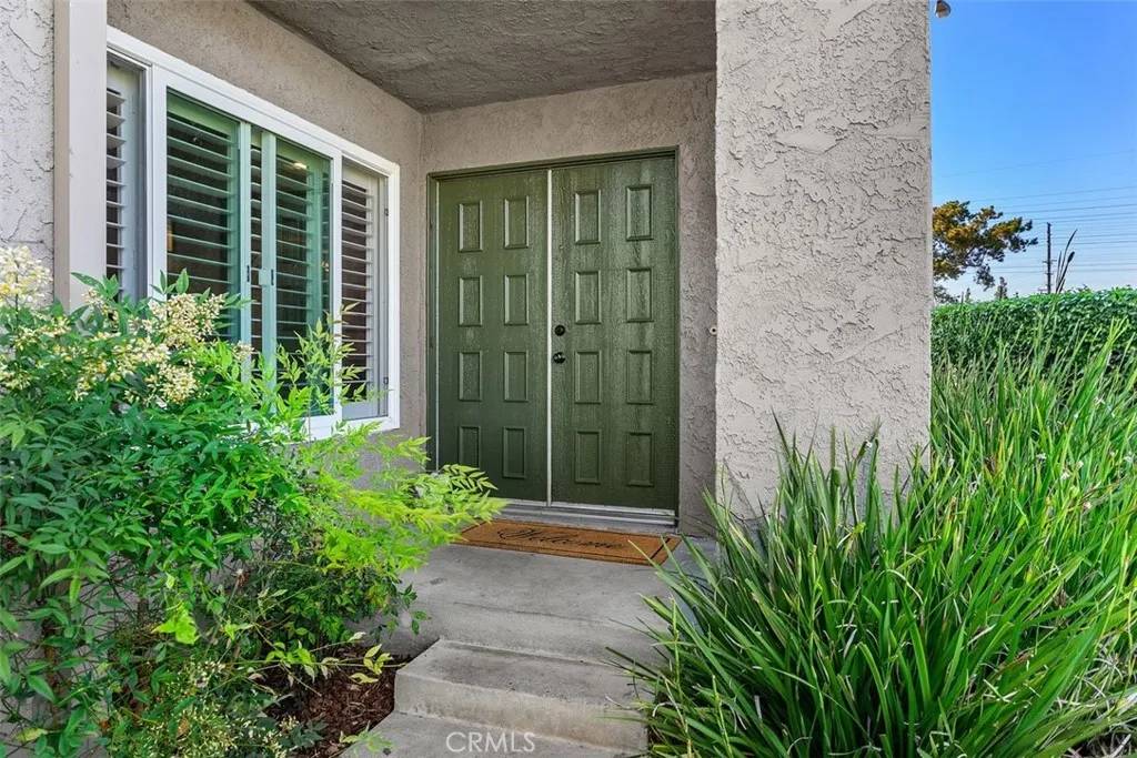 Lakewood, CA 90715,20001 Village Green Drive