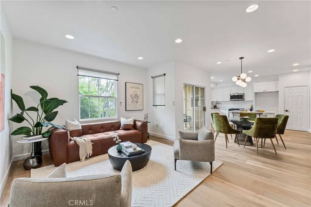 13080 Pacific #302, Playa Vista, CA 90094